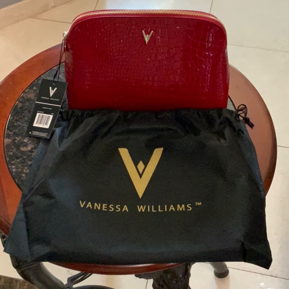 Vanessa Williams Red Croc-Embossed Cosmetic case - Picture 5 of 6